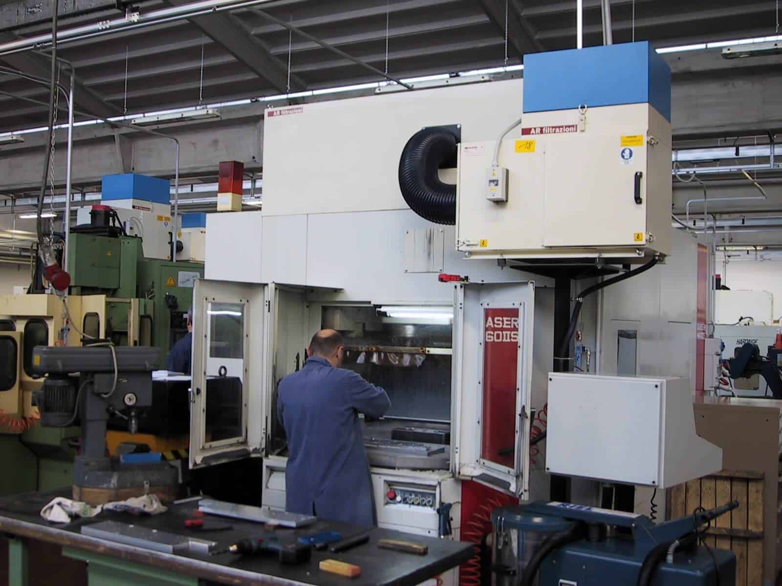 AR FILTRAZIONI | QUASER CNC | Filtrazione nebbie oleose aspirazione fumi da centri di lavoro cnc