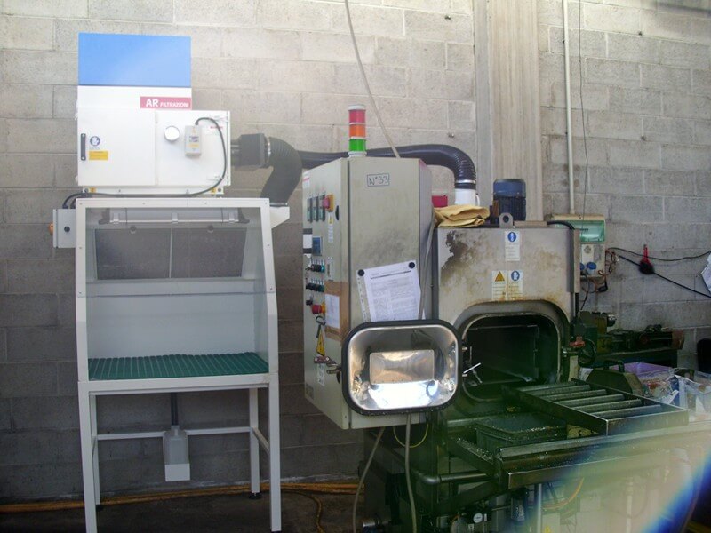 AR FILTRAZIONI | Filtrazione nebbie oleose e filtri per lavorazioni sbavatura e soffiaggio pezzi